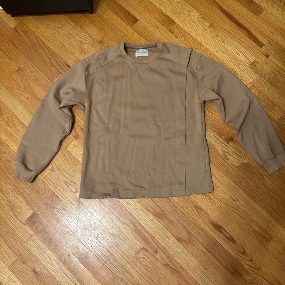 Dept Anonym expandable camel sweatshirt